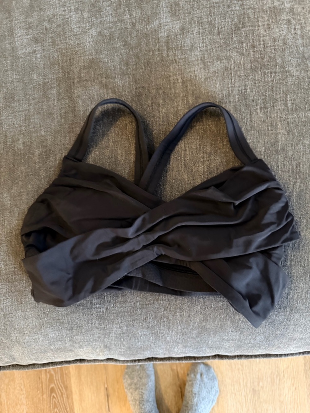 lululemon athletica Black Twist-Detail Sports Bra
